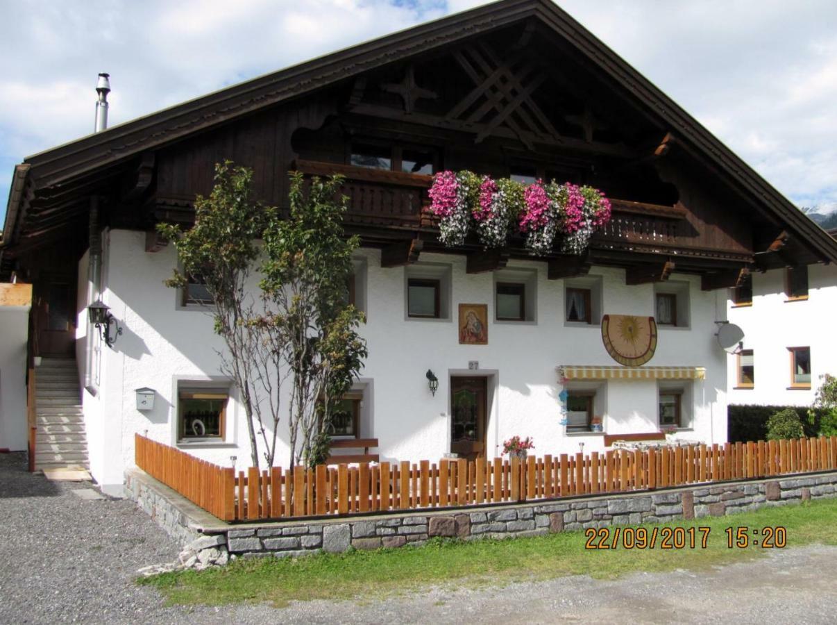 Bauernhaus Auer Längenfeld Esterno foto